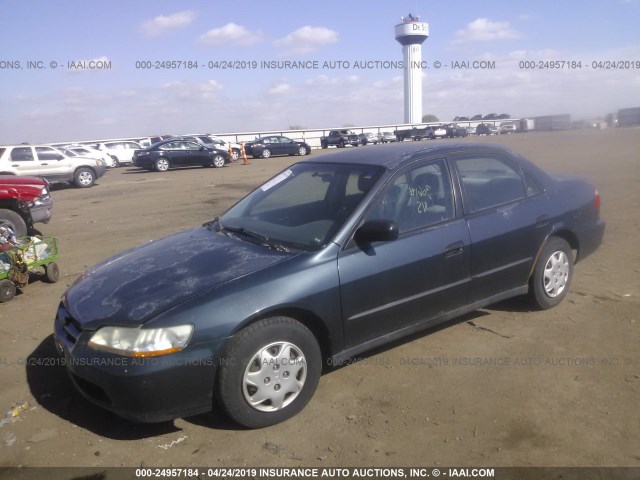 1HGCF854XWA150983 - 1998 HONDA ACCORD DX BLUE photo 2