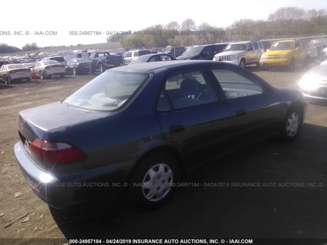 1HGCF854XWA150983 - 1998 HONDA ACCORD DX BLUE photo 4