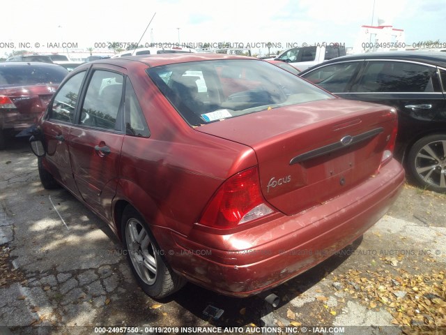 1FAFP34P9YW233677 - 2000 FORD FOCUS SE/SE COMFORT RED photo 3