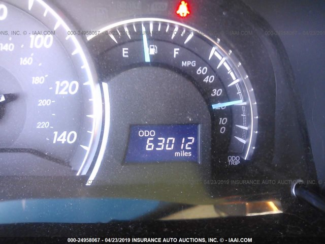 4T4BF1FK2DR288061 - 2013 TOYOTA CAMRY L/SE/LE/XLE 银色 照片 7