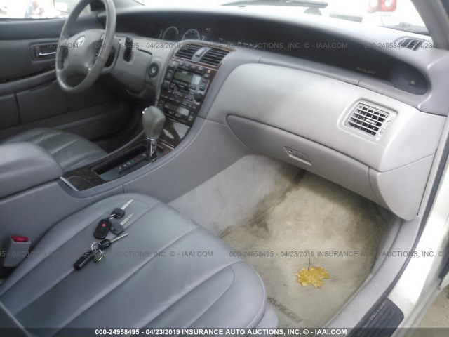 4T1BF28BX2U246215 - 2002 TOYOTA AVALON XL/XLS SILVER photo 5