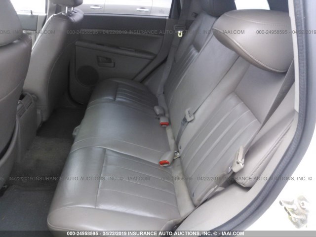1J8HR48N15C562133 - 2005 JEEP GRAND CHEROKEE LAREDO/COLUMBIA/FREEDOM 白色 照片 8