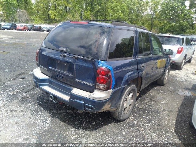 1GNDS13S122498996 - 2002 CHEVROLET TRAILBLAZER  BLUE photo 4