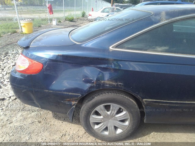 2T1CE22P02C006314 - 2002 TOYOTA CAMRY SOLARA SE BLUE photo 6