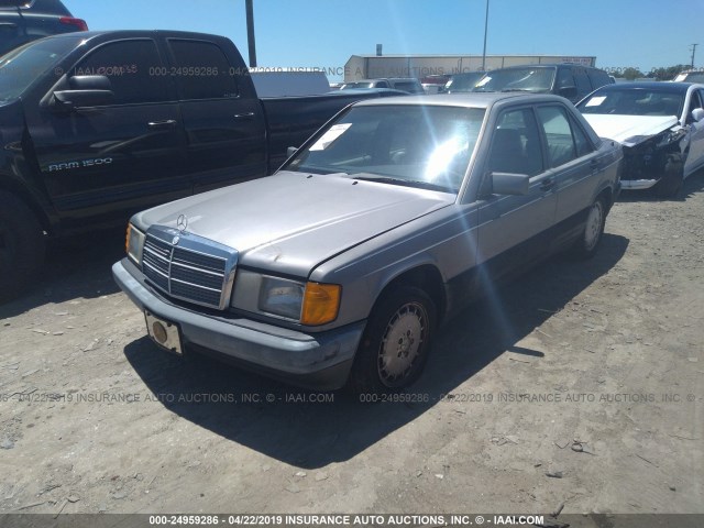 WDBDA29D0NF922898 - 1992 MERCEDES-BENZ 190 E 2.6 GRAY photo 2