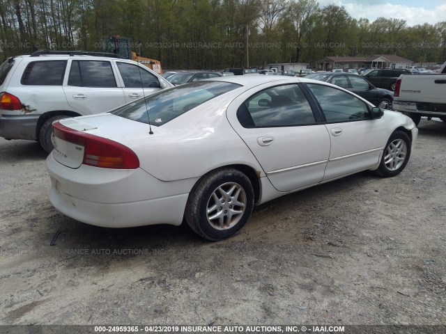 2B3HD46R63H553113 - 2003 DODGE INTREPID WHITE photo 4