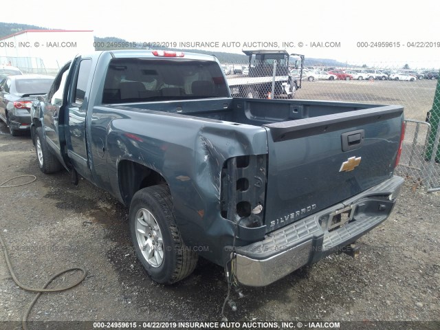 1GCRKSE36BZ338095 - 2011 CHEVROLET SILVERADO K1500 LT GRAY photo 3