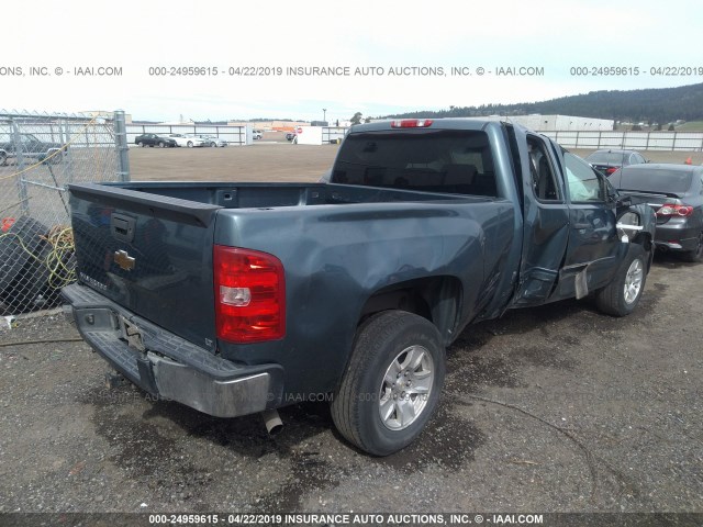 1GCRKSE36BZ338095 - 2011 CHEVROLET SILVERADO K1500 LT GRAY photo 4