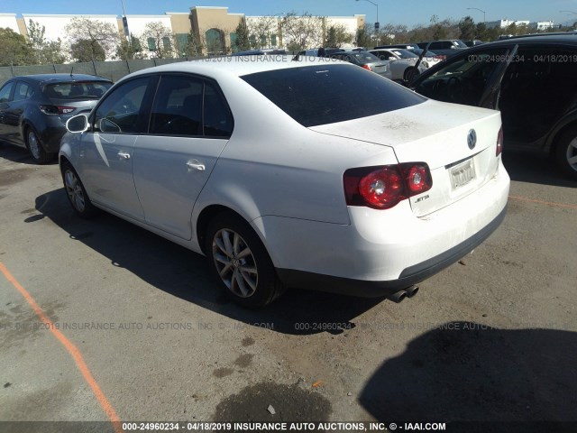 3VWRZ7AJ4AM143106 - 2010 VOLKSWAGEN JETTA SE/SEL WHITE photo 3