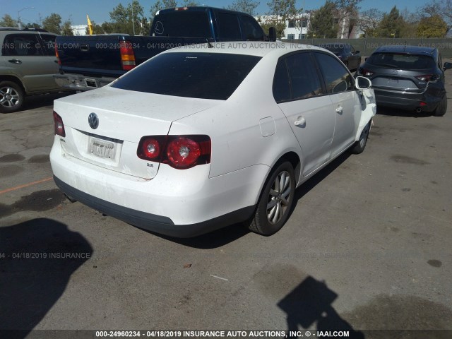 3VWRZ7AJ4AM143106 - 2010 VOLKSWAGEN JETTA SE/SEL WHITE photo 4