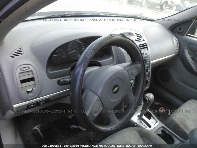 1G1ZT52894F156841 - 2004 CHEVROLET MALIBU LS GRAY photo 5