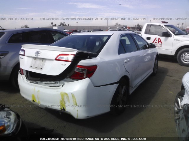 4T1BF1FKXCU118149 - 2012 TOYOTA CAMRY SE/LE/XLE WHITE photo 4