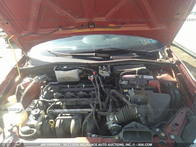 1FAHP36N39W257642 - 2009 FORD FOCUS SES RED photo 10