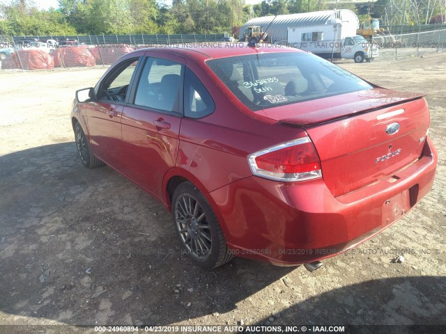 1FAHP36N39W257642 - 2009 FORD FOCUS SES RED photo 3