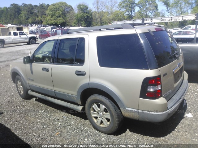 1FMEU63E46UB39307 - 2006 FORD EXPLORER XLT GOLD photo 3