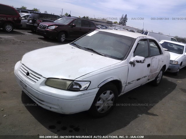 4T1BG22KXXU578300 - 1999 TOYOTA CAMRY CE/LE/XLE WHITE photo 2