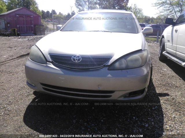 4T1BE32K74U915108 - 2004 TOYOTA CAMRY LE/XLE/SE GOLD photo 6