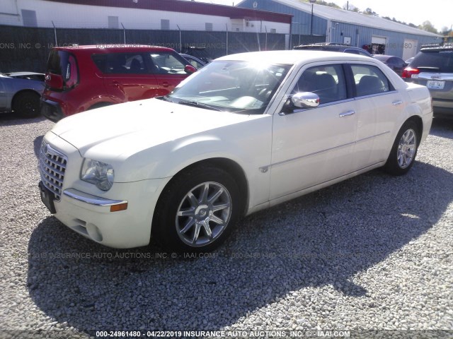 2C3LA63H36H189458 - 2006 CHRYSLER 300C WHITE photo 2