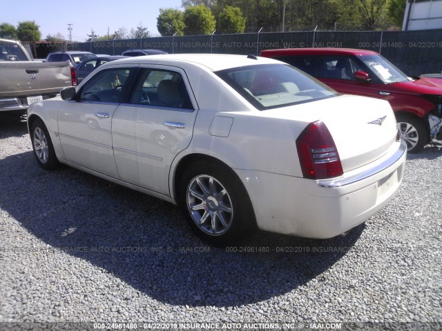 2C3LA63H36H189458 - 2006 CHRYSLER 300C WHITE photo 3