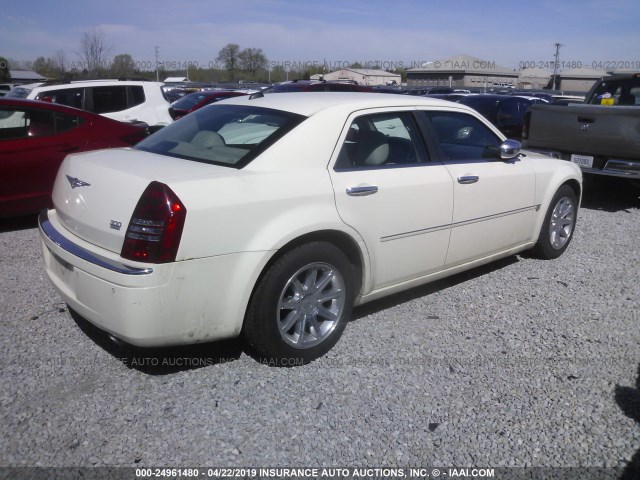 2C3LA63H36H189458 - 2006 CHRYSLER 300C WHITE photo 4