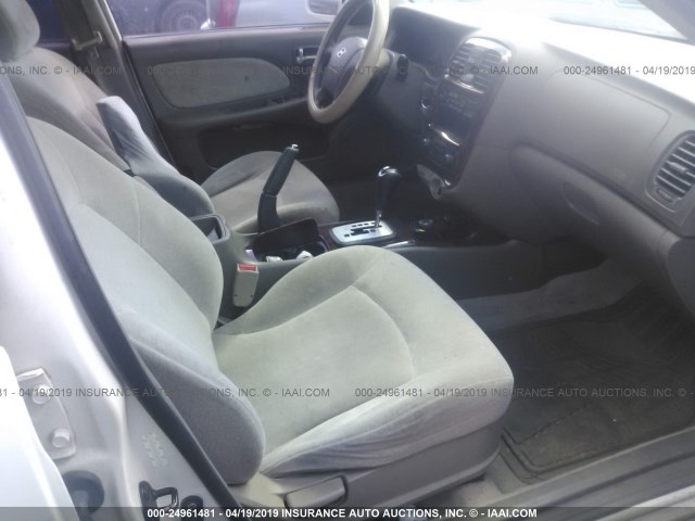 KMHWF25S43A796163 - 2003 HYUNDAI SONATA GL WHITE photo 5