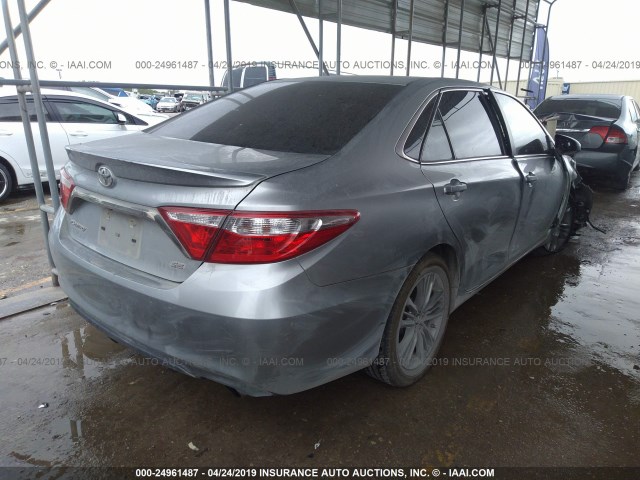 4T1BF1FK2FU893369 - 2015 TOYOTA CAMRY LE/XLE/SE/XSE SILVER photo 4