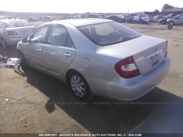 4T1BE32K84U912962 - 2004 TOYOTA CAMRY LE/XLE/SE SILVER photo 3