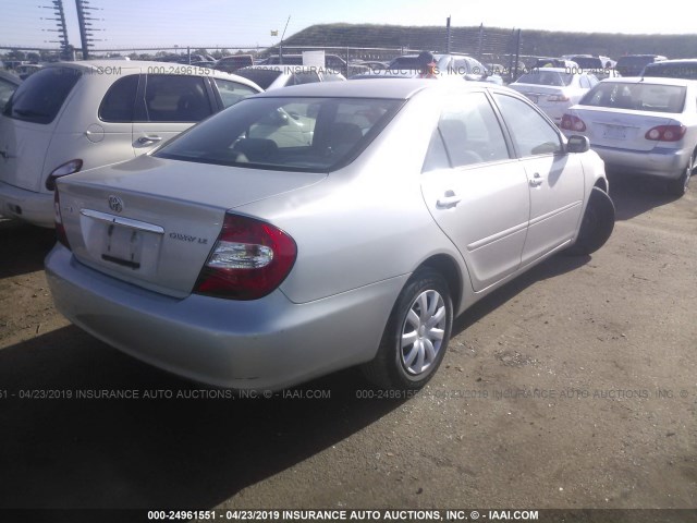 4T1BE32K84U912962 - 2004 TOYOTA CAMRY LE/XLE/SE SILVER photo 4