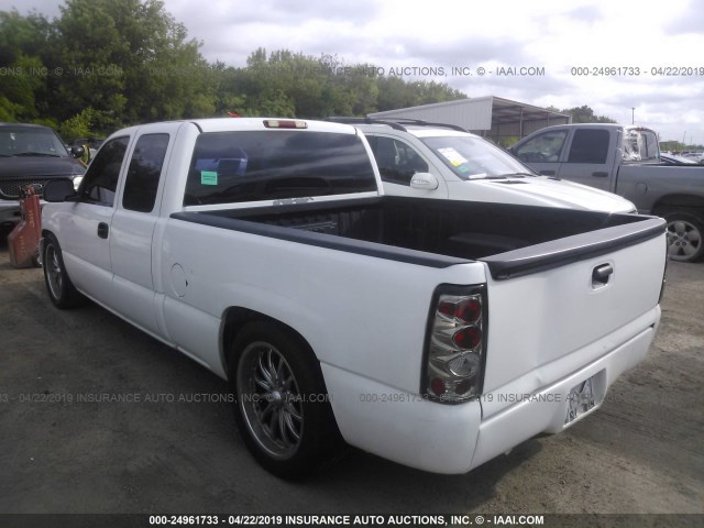 2GCEC19V121399381 - 2002 CHEVROLET SILVERADO C1500 WHITE photo 3