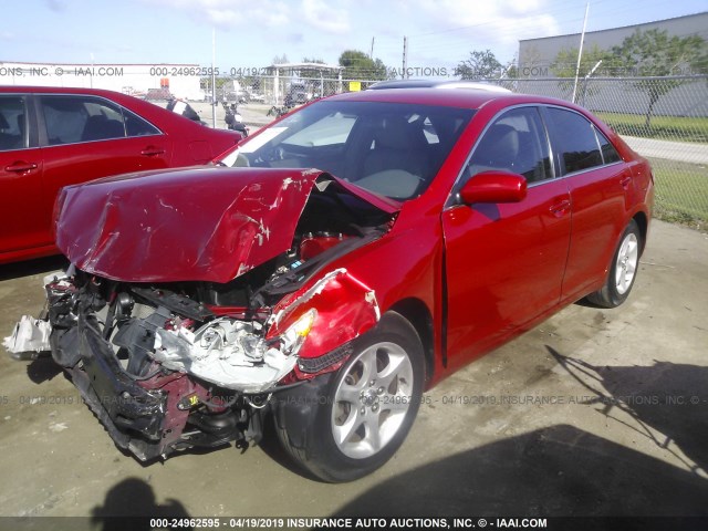 4T1BE46K39U369575 - 2009 TOYOTA CAMRY SE/LE/XLE RED photo 2