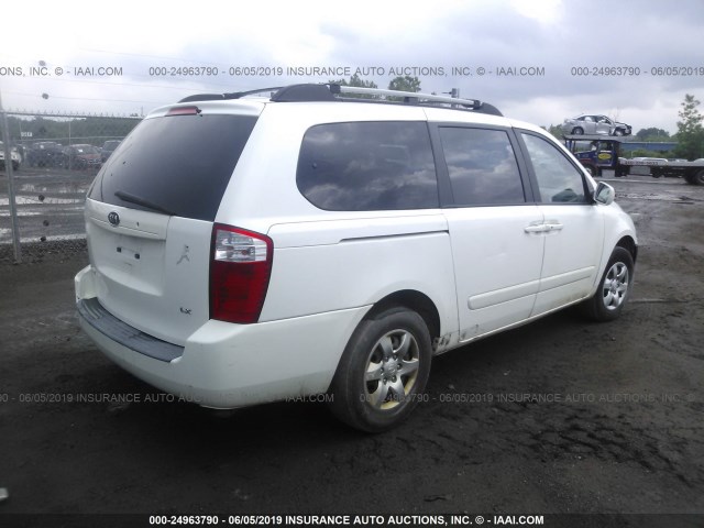 KNDMB233586258598 - 2008 KIA SEDONA EX/LX WHITE photo 4