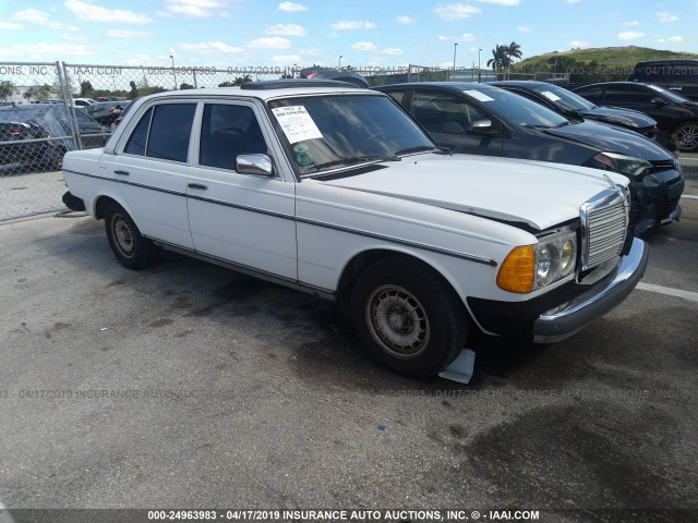 WDBAB33AXDB034511 - 1983 MERCEDES-BENZ 300 DT WHITE photo 1