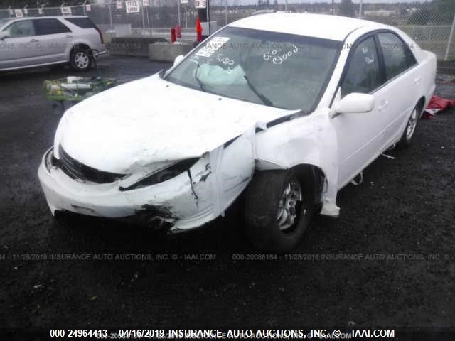 4T1BE32K33U141938 - 2003 TOYOTA CAMRY LE/XLE/SE WHITE photo 2