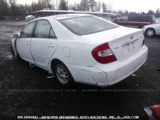 4T1BE32K33U141938 - 2003 TOYOTA CAMRY LE/XLE/SE WHITE photo 3