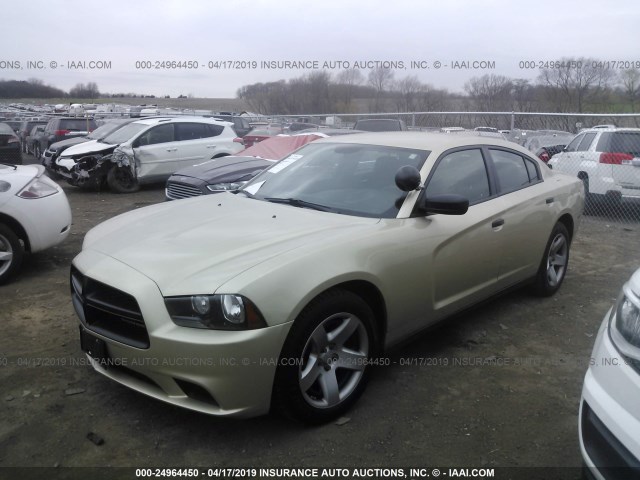 2C3CDXAT6EH316271 - 2014 DODGE CHARGER POLICE GOLD photo 2