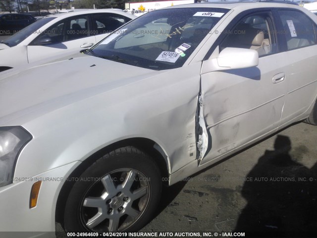 1G6DP577670163973 - 2007 CADILLAC CTS HI FEATURE V6 WHITE photo 6