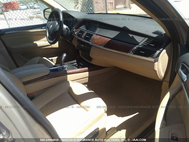 5UXFE4C58AL277553 - 2010 BMW X5 XDRIVE30I GOLD photo 5