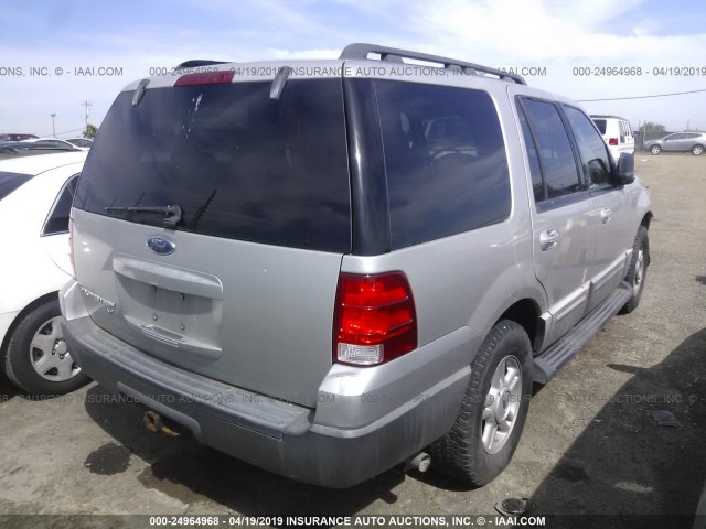1FMPU16505LA70756 - 2005 FORD EXPEDITION XLT SILVER photo 4