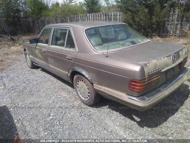 WDBCA25D5JA398902 - 1988 MERCEDES-BENZ 300 SEL BROWN photo 3