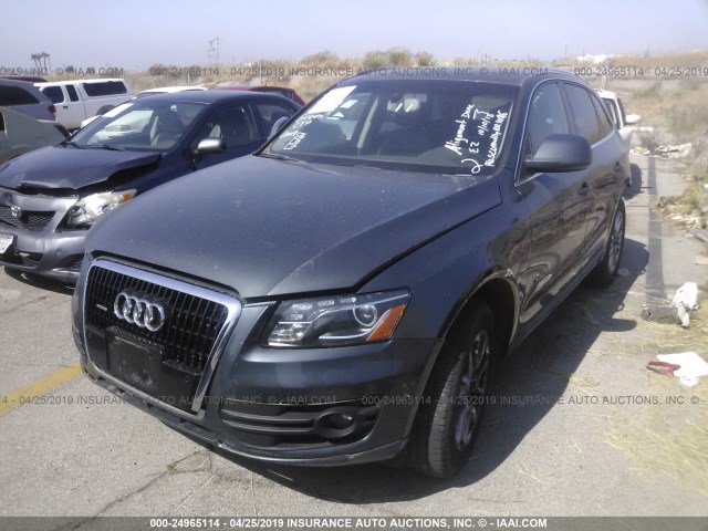 WA1LKAFP0AA098938 - 2010 AUDI Q5 PREMIUM PLUS GRAY photo 2