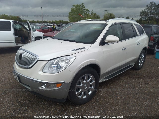 5GAKRCED1BJ336864 - 2011 BUICK ENCLAVE CXL WHITE photo 2