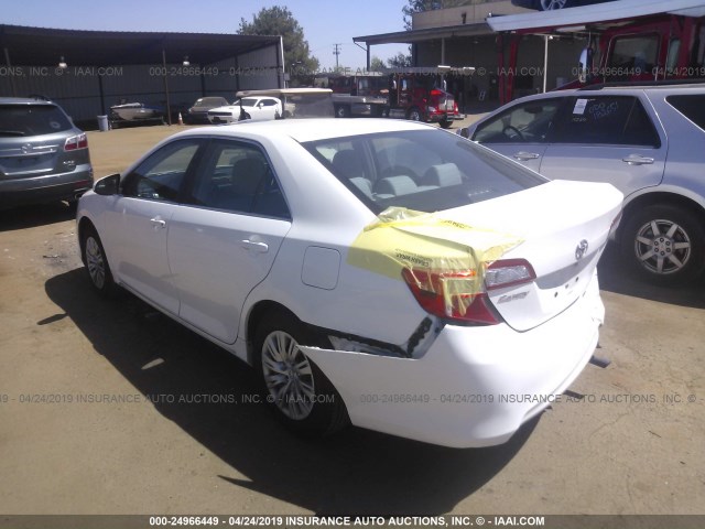 4T4BF1FK3ER400027 - 2014 TOYOTA CAMRY L/SE/LE/XLE WHITE photo 3