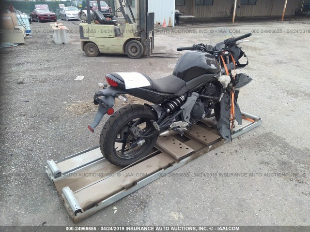 JKAEXEC12BDA71809 - 2011 KAWASAKI EX650 C 黑色 照片 4