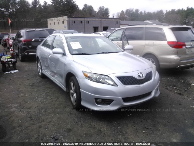 4T1BF3EK8BU144759 - 2011 TOYOTA CAMRY SE/LE/XLE SILVER photo 1
