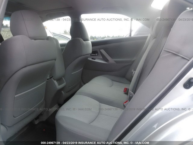 4T1BF3EK8BU144759 - 2011 TOYOTA CAMRY SE/LE/XLE SILVER photo 8