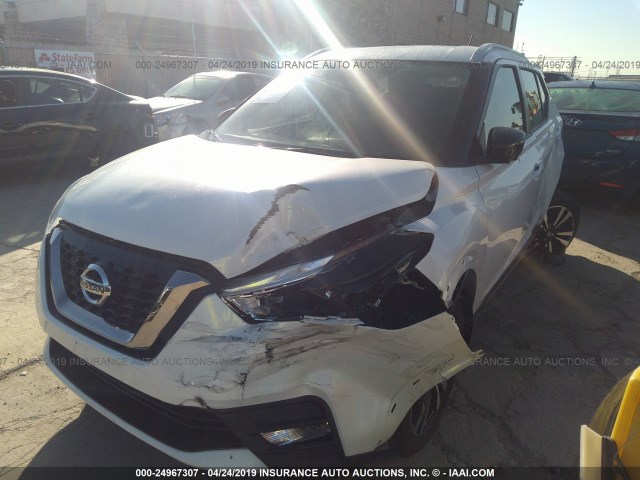 3N1CP5CU9JL522671 - 2018 NISSAN KICKS S/SR/SV WHITE photo 2