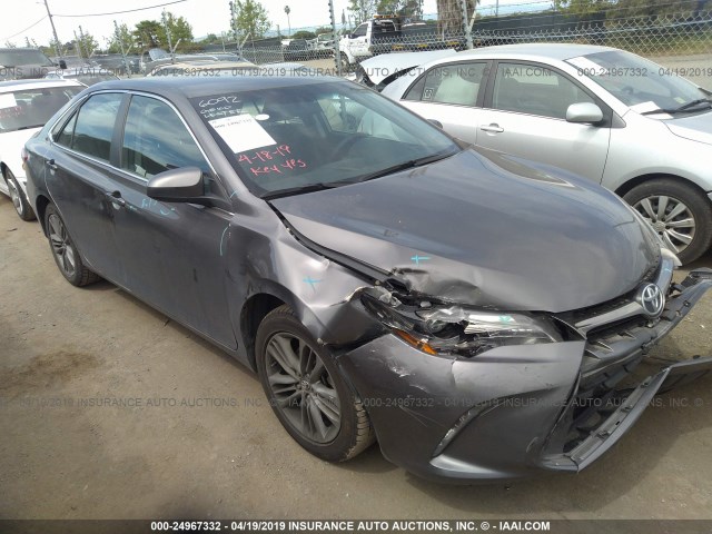 4T1BF1FK3GU140404 - 2016 TOYOTA CAMRY LE/XLE/SE/XSE GRAY photo 1