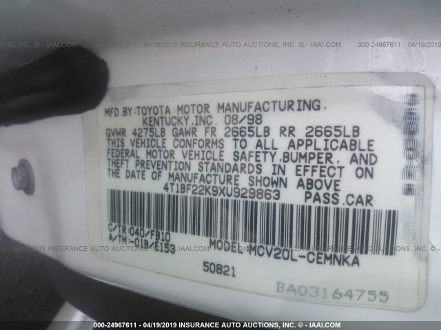 4T1BF22K9XU929863 - 1999 TOYOTA CAMRY LE/XLE Weiß Foto 9