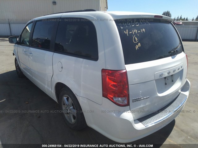 2D4RN3DG8BR668920 - 2011 DODGE GRAND CARAVAN MAINSTREET WHITE photo 3