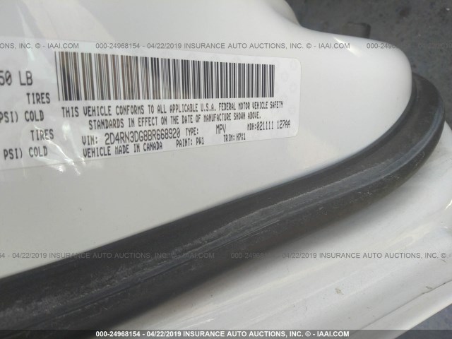 2D4RN3DG8BR668920 - 2011 DODGE GRAND CARAVAN MAINSTREET WHITE photo 9